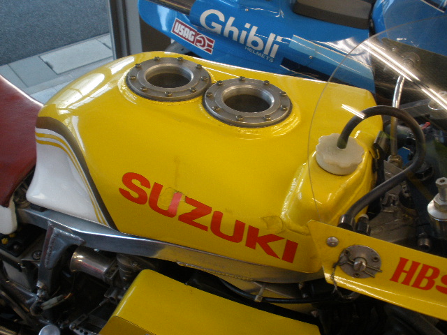 Kazy633's tweet photo. 今日から9月 8か月間これが登場するのを待ち続けました
#SuzukiGS1000R
#XR41
#HBハーべー🙆♂️
#エッチビー🙅♂️ https://t.co/YEzkS8xxa3