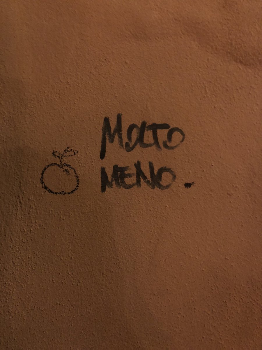 marghe_barretta's tweet photo. @mattjatxt Si ma io direi https://t.co/fzKYFsJEgX