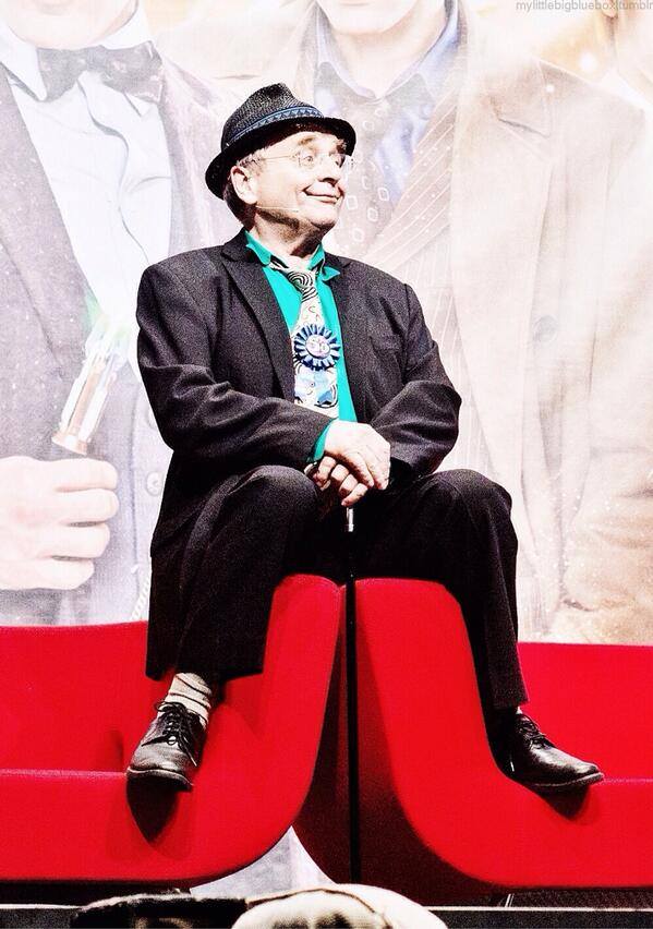 4SylvesterMcCoy's tweet photo. #ThrowbackThursday 
#twoseats
#isthatbetterthanone ? https://t.co/s4rjxbVmjF