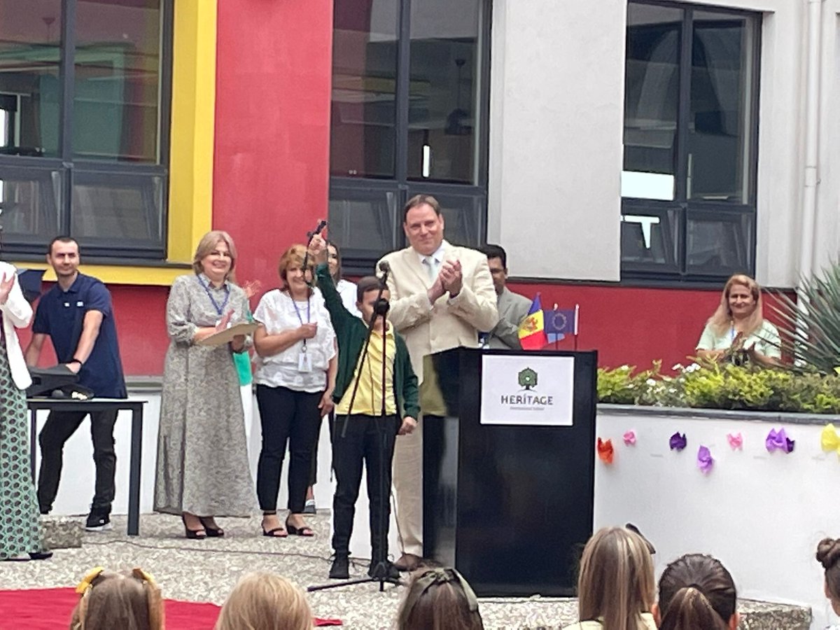 HIS_Moldova's tweet photo. There was a moment when the rain started to fall, around 10am, that our "Plan B" of an emergency run to the gymnasium, was a possibility, but a successful launch of the new academic year 2022-23. #SchoolReturn #1stSeptember To all our students & teachers, have a great year ahead! https://t.co/ChKdqjjHIa