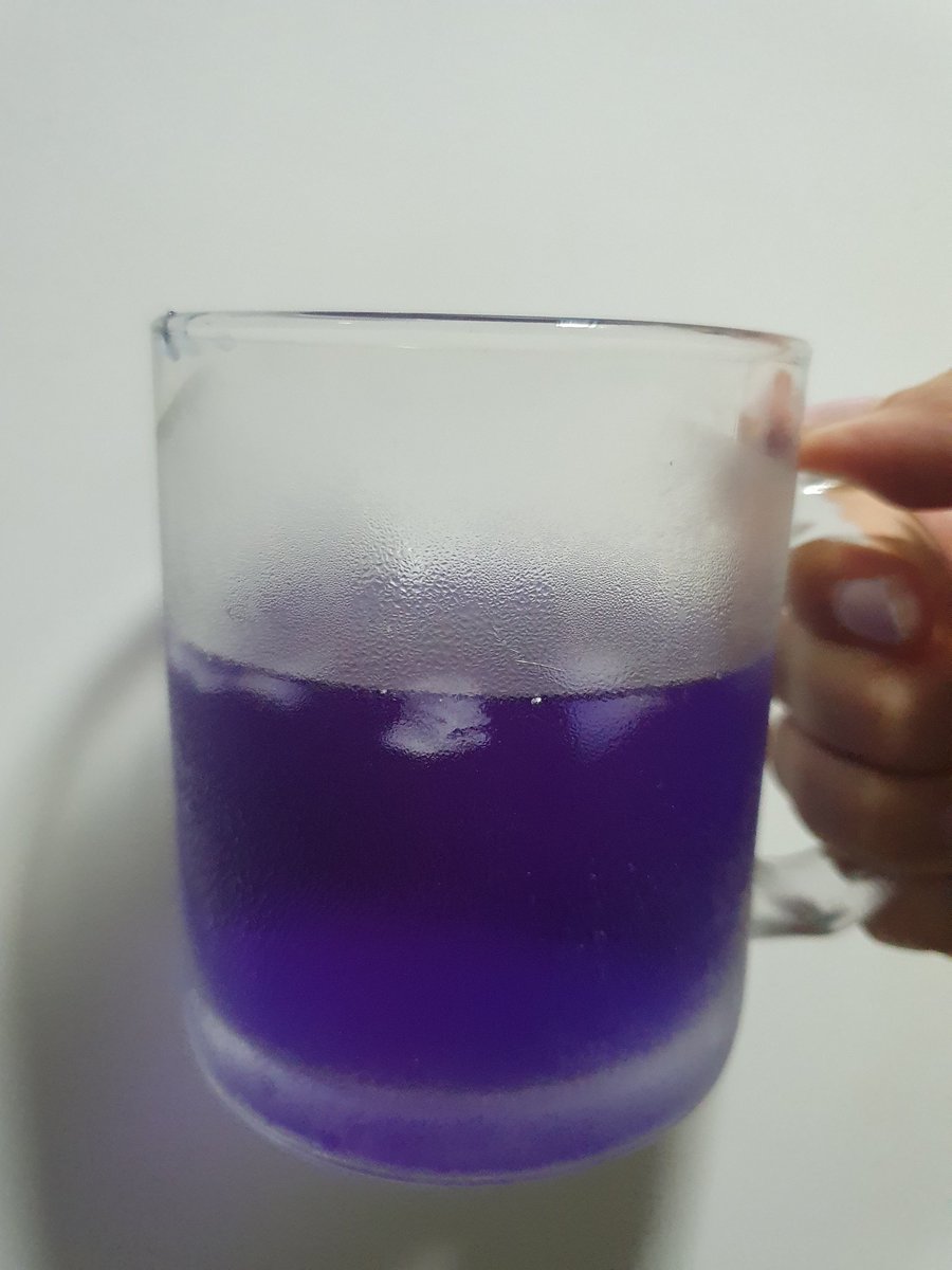 My island home has a distillery that makes this delicious Butterfly Pea infused Gin. It turns a beautiful purple with soda water. Just in time to wish 정국씨 생일축하합니다 
@BTS_twt @BTSARMYKitchen 
#JKbirthday #정국생일ᄎᄏ