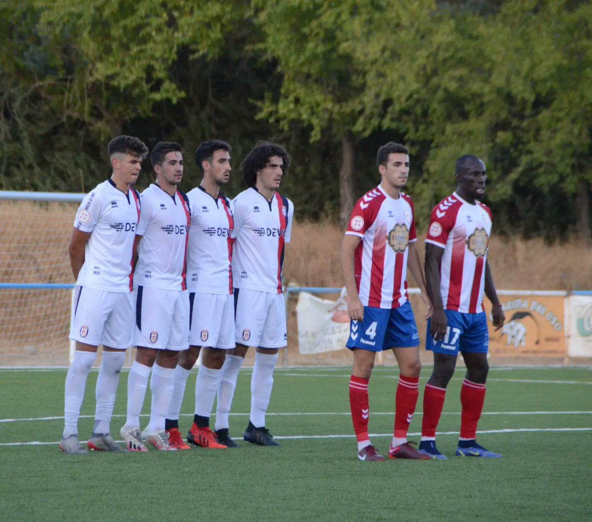 🚀 🅢🅔🅖🅤🅘🅜🅞🅢

🫶🏻 ¡Gracias por recibirnos ayer, <a href="/AtCandeledaWEB/">Atlético Candeleda</a> y <a href="/Ayto_Candeleda/">Ayto. de Candeleda</a>!

🏔️ #HaciendoProvincia 🏔️

🖥️ realavilacf.com

#RealÁvila | #SentimientoEncarnado | #LoQueFuimosSomosYSeremos