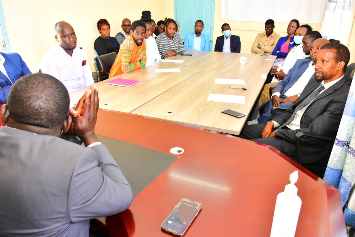 e_kamuri's tweet photo. Our Healthcare facilities will now have the best services following the reinstatement of our specialist doctors back to work following a successful negotiation between our administration and the medics. JOINED H.E Joshua Irungu in welcoming our specialist doctors back to work. https://t.co/cxUUNfqr8E