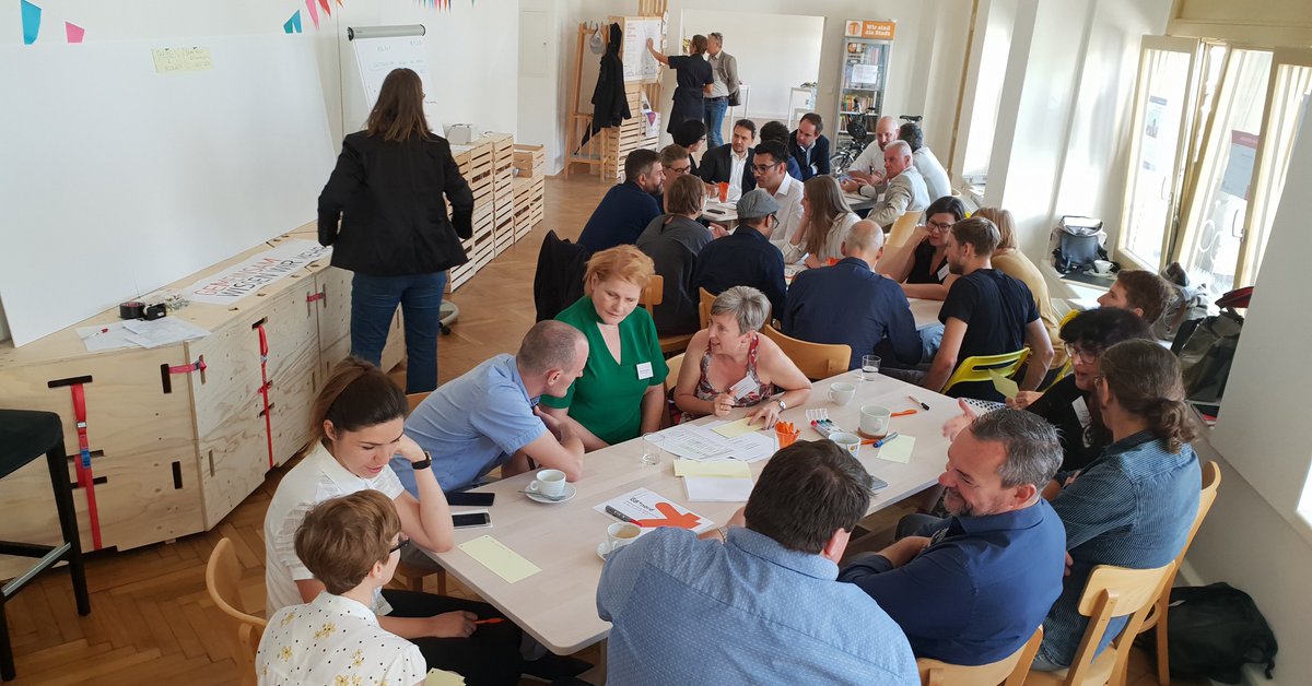 Wie funktioniert bauplatzübergreifende Zusammenarbeit? Erfahrungsaustausch 8.9. 18:00 Nordwestbahnstr. 16 Wir diskutieren die Erfahrungen aus 4 Jahren Gebietsbetreuung/Stadterneuerung in Neu-Leopldau auf der <a href="/IBA_Wien/">IBA_Wien</a> Veranstaltung: iba-wien.at/veranstaltunge… #SozialeInnovation