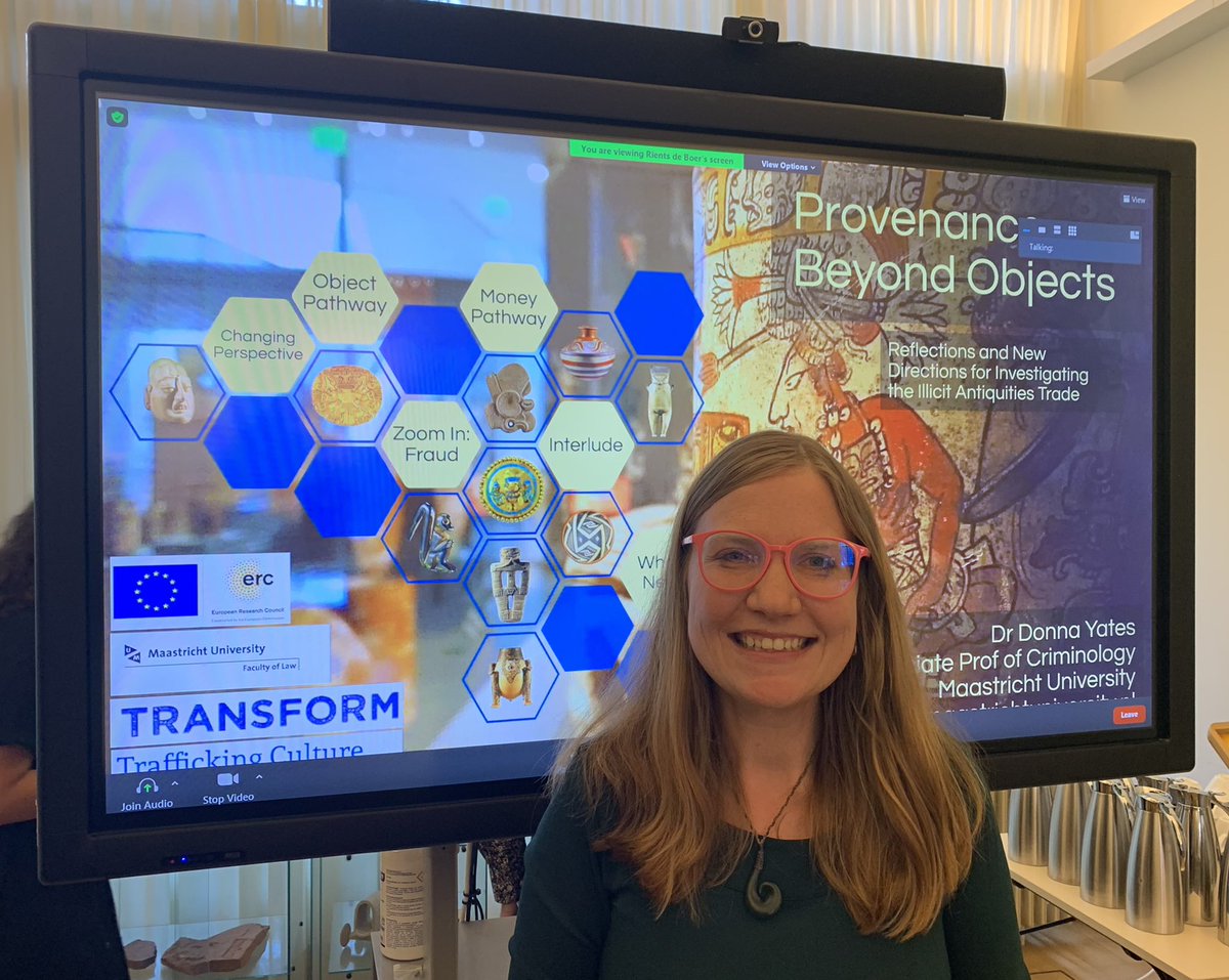 Today we had the pleasure of hearing @DrDonnaYates talk about Provenance Beyond Objects at @RM_Oudheden #contestedheritage #provenanceresearch <a href="/LDEHeritage/">Global Heritage & Development</a> @ecampfens1 @DrNOosterman