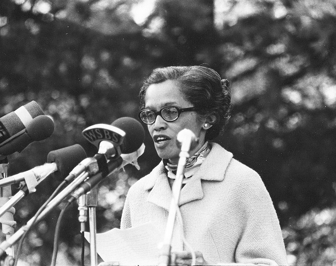 TheBLKPanthers's tweet photo. Three Revolutionary Black Women | Black Agenda Report
https://t.co/Urk2OhUjZ9
~~~~
#JusticeForAll #BlackLivesMatter #BLM #NoJusticeNoPeace #PeoplePowerParty #DefundPolice #Trump2022Jail #GetVaccinated #YesWeDid #BlackHistoryIsAmericanHistory #BackToBoycotts https://t.co/2vNlN3sPnY