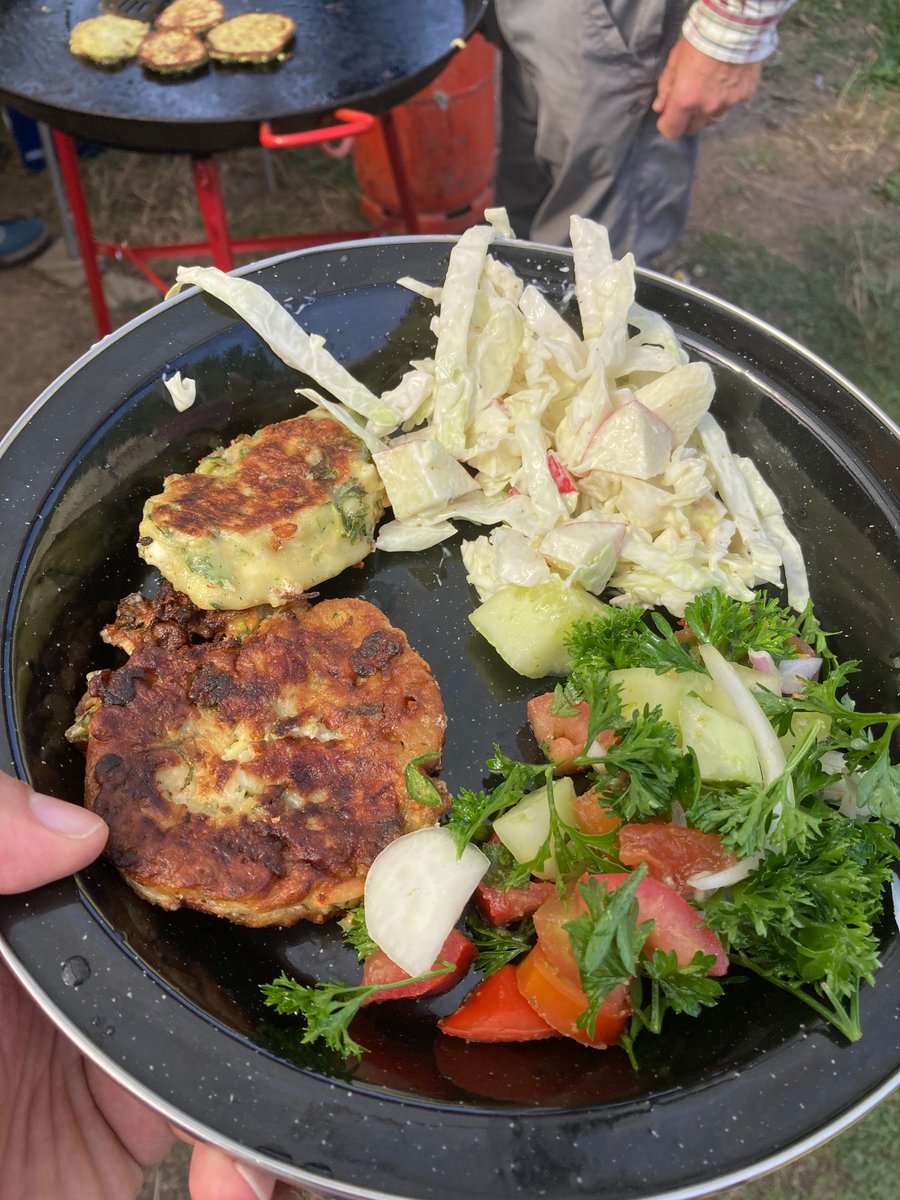 SteveOLast's tweet photo. It was great to meet up today with Wayne and his volunteers from“Together We Grow” to talk through the fantastic work that they undertake at the BIG garden at High Woods Country Park. Many thanks for the home grown lunch 🥗 it was delicious 😋 https://t.co/b30pBRa3YT