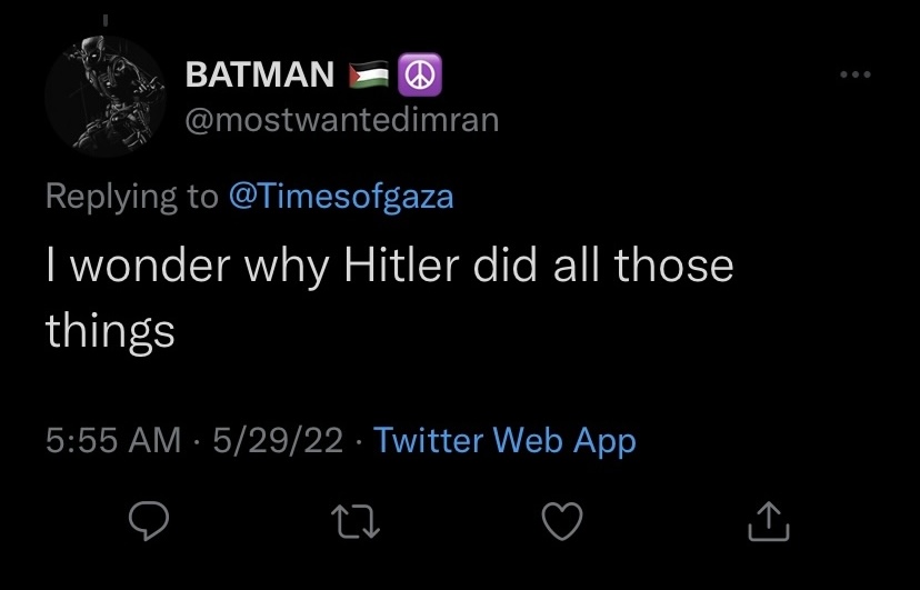 JusticeSolana's tweet photo. @Slim_Picking5 @mostwantedimran @kmoney Lol, batman is the guy that cares about cats. Same guy: https://t.co/xvyBuP9Kbs