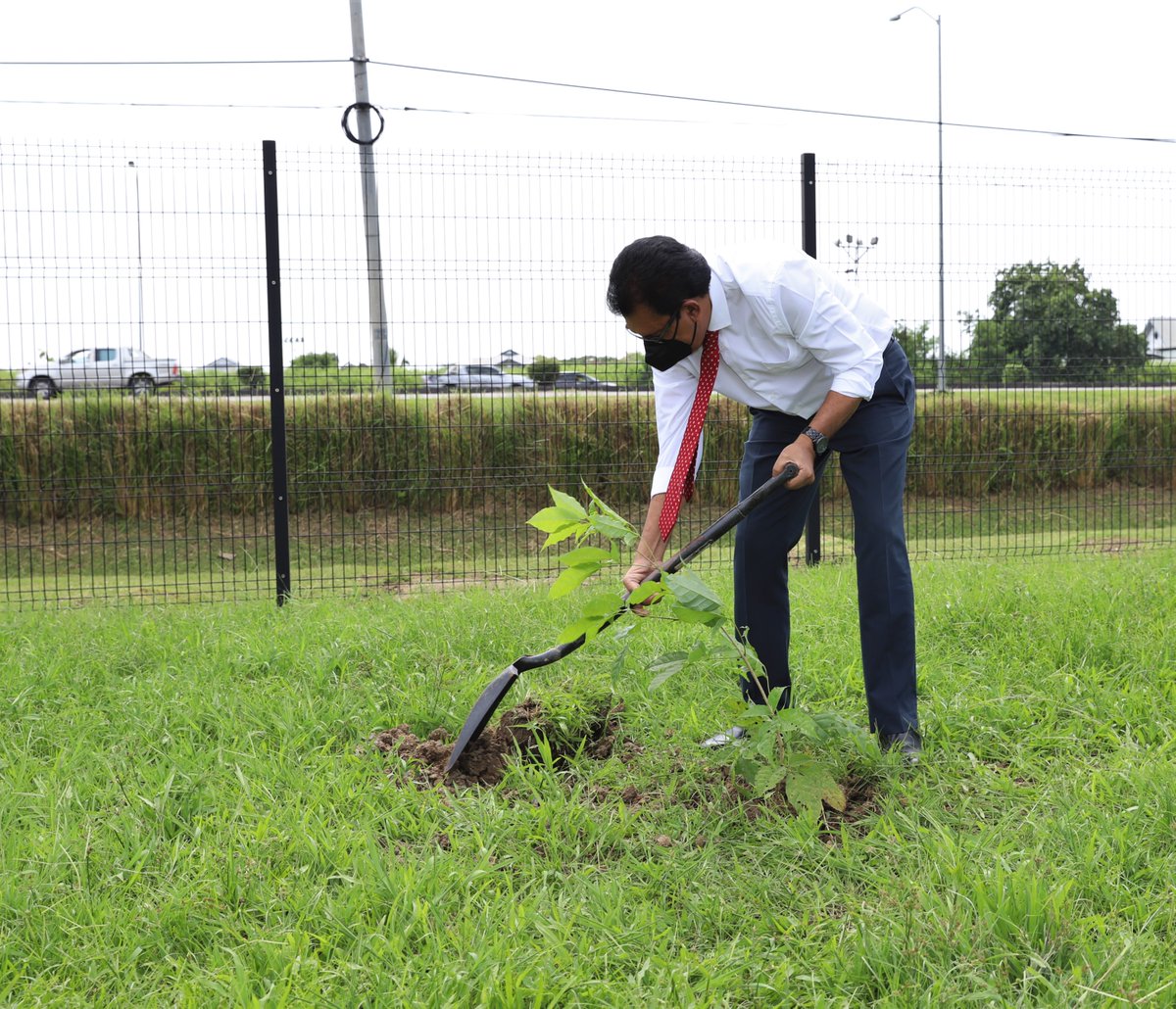 maftt_'s tweet photo. #MALF | #Independence | #Sixty | #TreePlanting | #HamperDistribution | MALF celebrate 60th Independence Anniversary with tree planting and hamper distribution 

Read more:
https://t.co/ciPhtG1kSo https://t.co/1JOXQfXL2h