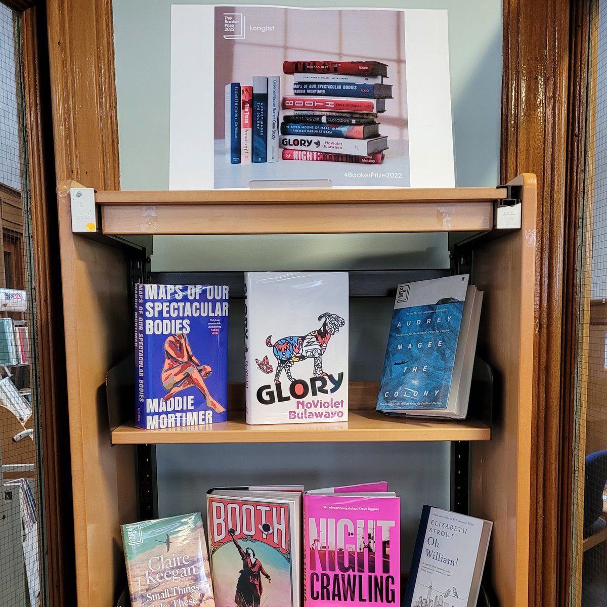 LibFalkirk's tweet photo. Grangemouth Library have been busy promoting the Booker Prize 2022 Longlist, be sure to check out the selection of titles the next time you're in.

#BookerPrize2022 #BookerPrizeLonglist #GrangemouthLibrary #Grangemouth #BookDisplays https://t.co/NNkDQK9fAq