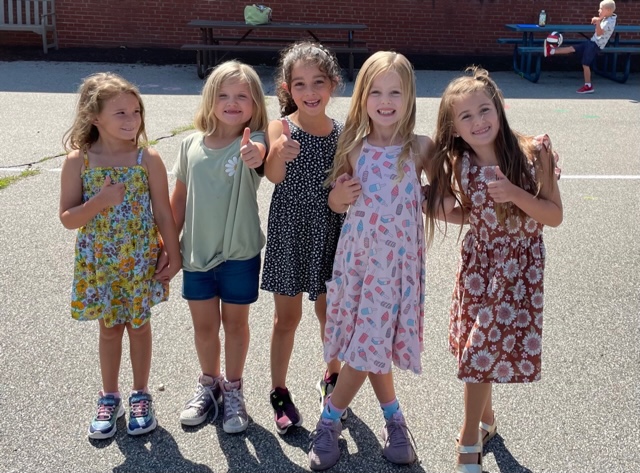 WPS_CT's tweet photo. Exciting first day of school at Quaker Hill Elementary yesterday! https://t.co/PQJXHTKoHy