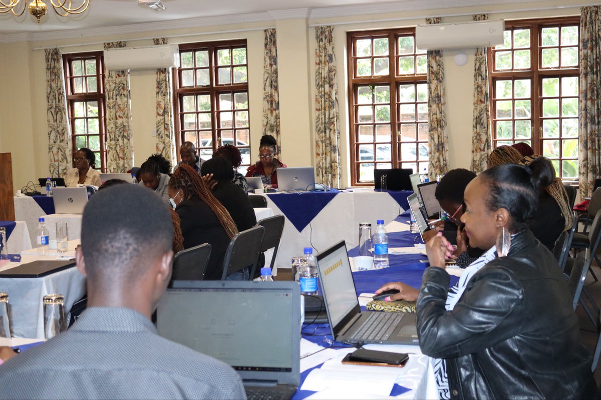 unwomenzw's tweet photo. UN Women in 🇿🇼 strengthened the capacity of 33 women rights groups, CSOs &amp; CBOs in EVAW data collection &amp; analysis. The training aimed at increasing dialogue between producers &amp; users of data to inform EVAW advocacy &amp; programmes.
@SAYWHATOrg 
@MinofWomenZim
@KatsweSistahood https://t.co/x6jkm6MGcJ
