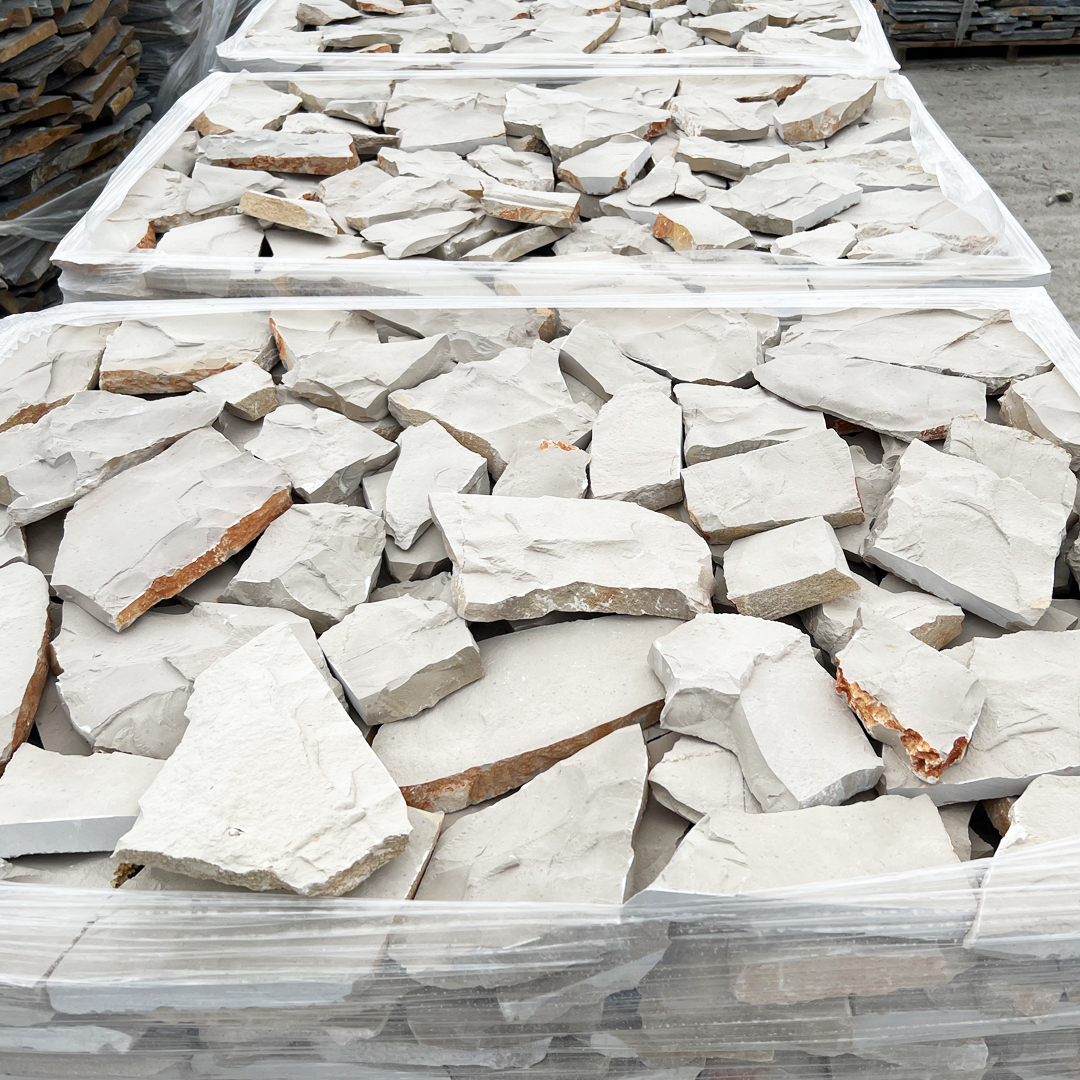 NatStoneOutlet's tweet photo. Rustic limestone from Portugal, with white color, irregular shapes and split-face surface. Ideal for rustic or country-style decoration and projects. This and more at https://t.co/ZrBbqbqUCY #rusticstone #portugal #portugueselimestone #whitelimestone #pavers #wallcoverings https://t.co/r5Eb1y6Ag8