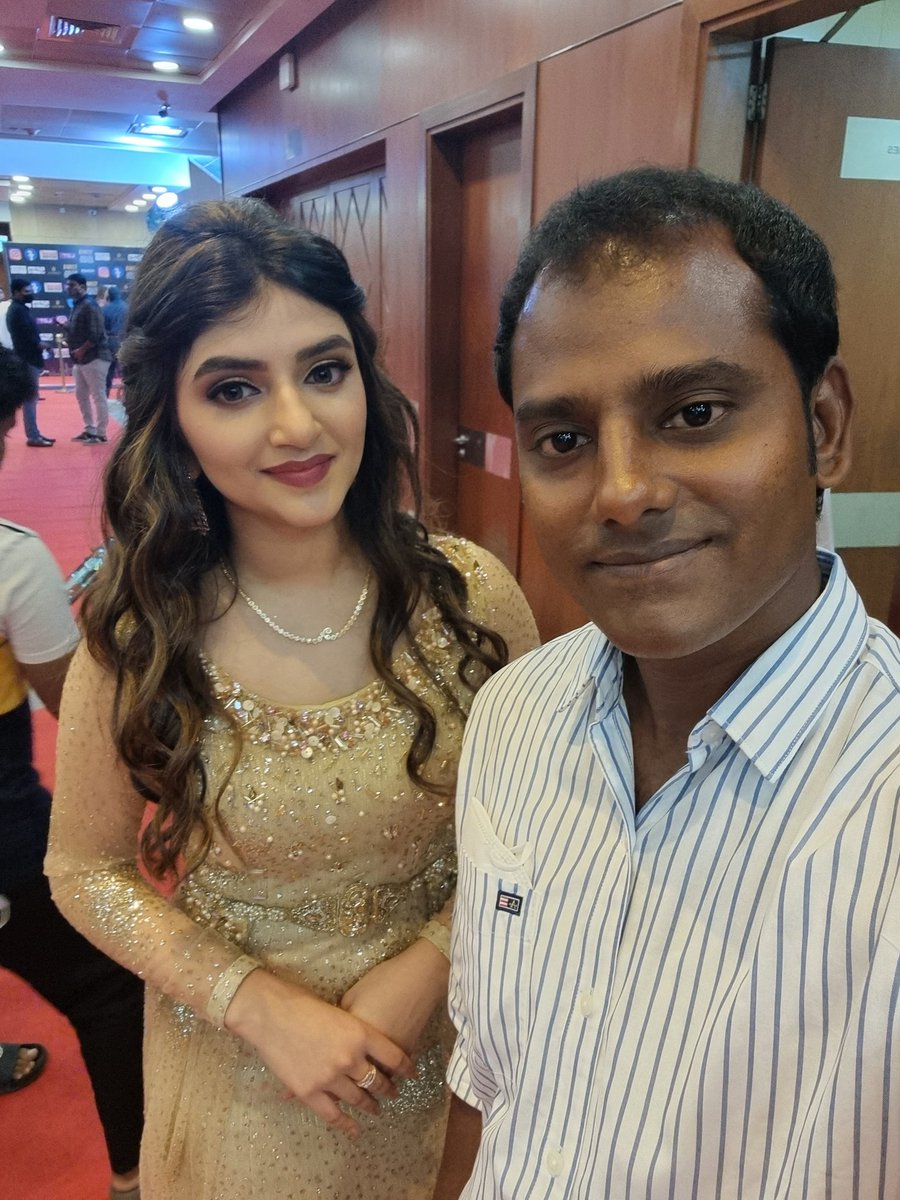 get2shakthi's tweet photo. @siima @ConfidentGroup1 @Wolf777news Last year siima, i met princess (kiss movie heroine) sreeleela. It was a dream come true! @Actorsreeleela @tigersachi @komala_rajan @1177RahulDev https://t.co/x6t6ge2BiU