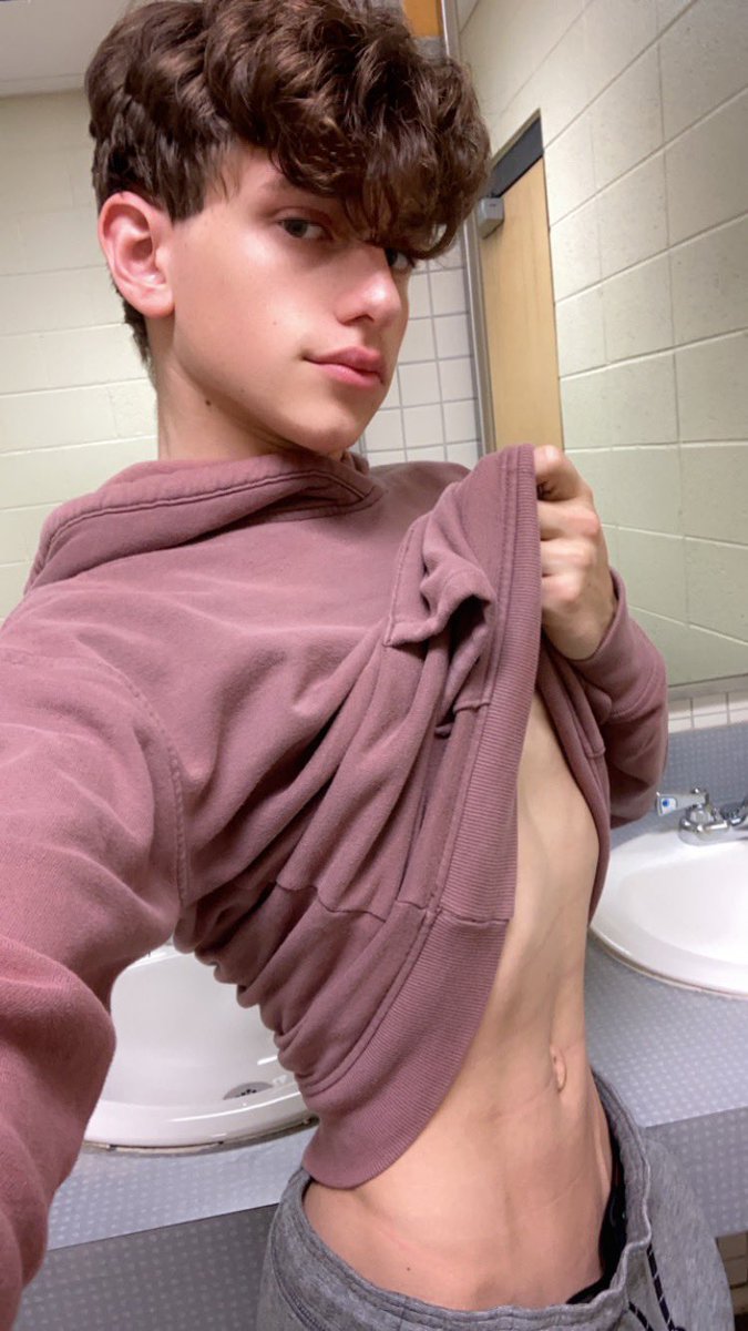 BurgerTheTwink tweet media