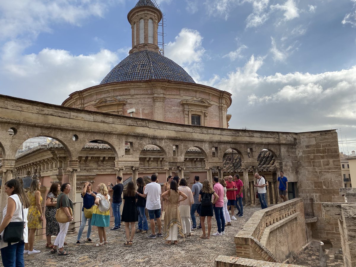 Claretxativa's tweet photo. I si, damunt, redescobreixes espais emblemàtics de l’església valenciana, ja el dia es perfecte. Demà ja parlarem de lleis, horaris i programacions! https://t.co/og8PI3PHWC