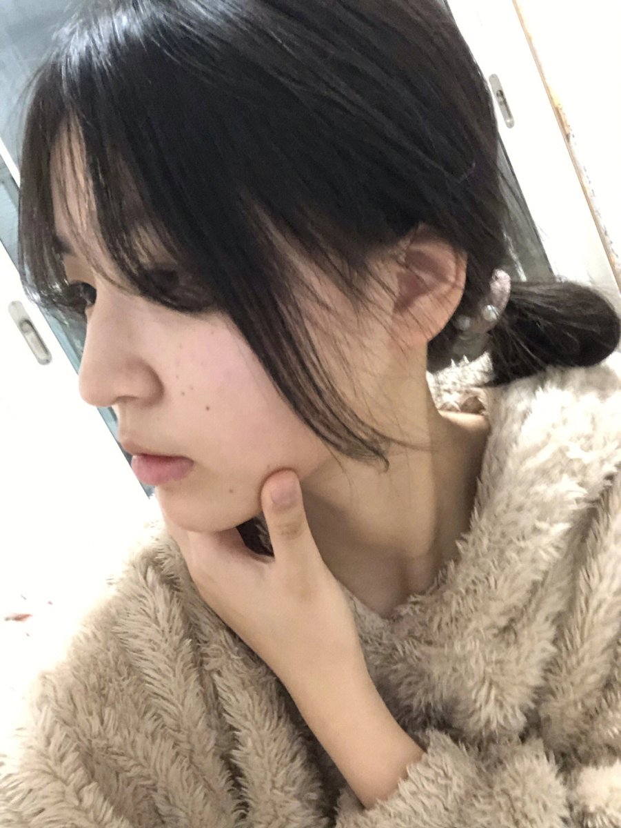 chn66993's tweet photo. 卸完妆 自恋一下☺️ https://t.co/enXWRMDWPn