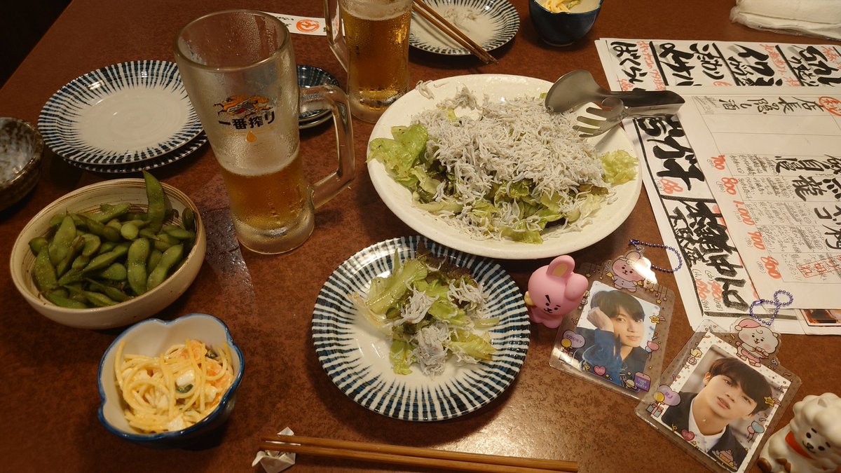 sakurasaita1204's tweet photo. クグセンイル🎂
つるちゃん今日もありがとう♬
#GGCo
(アミ友さんに教えてもらったお店で早めのランチ)
#DFESTA
(推しはこないけど、なんか嬉しい)
#ユニカビジョン
(グクセンイル&T×T🚚)
#七福水産
(お疲れ様🍻) https://t.co/CS5UWPaRSQ