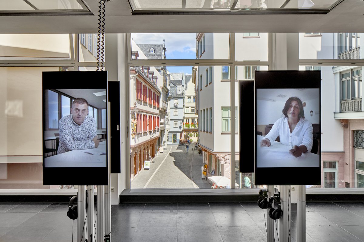 thirdtext_'s tweet photo. The methodologies and their exhibition formats, employed by agencies such as Forensic Architecture, and others, are examined here in a review of an exhibition 'Three Doors' at Frankfurter Kunstverein - by Anna Polze and Lisa Stuckey. In THIRD TEXT ONLINE:
https://t.co/Nu37QoFi0R https://t.co/4CcXLtjppu