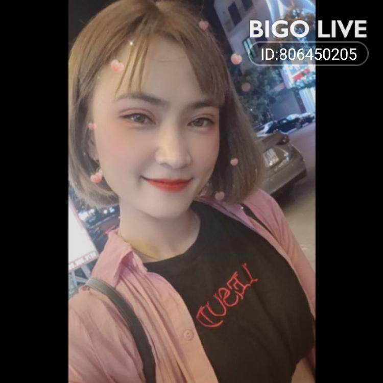 Mike48825667's tweet photo. Come and see ᶜʳ⁻☘️✨Šɦї Móм✨ streaming live on #BIGOLIVE and make new friends!  https://t.co/GF8RE7IdwX https://t.co/4Uf33zmxmR