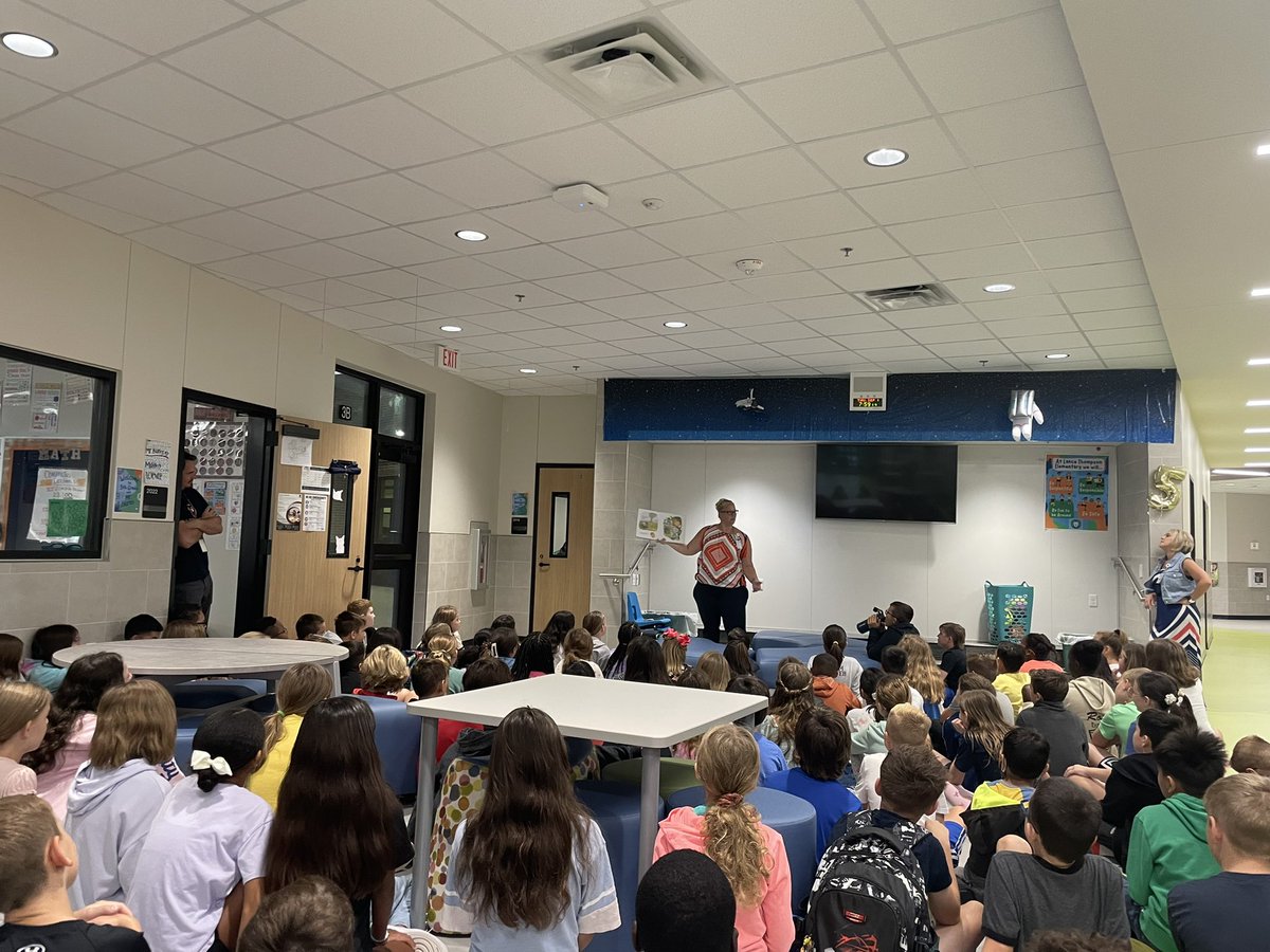 mrsmegwalker tweet media