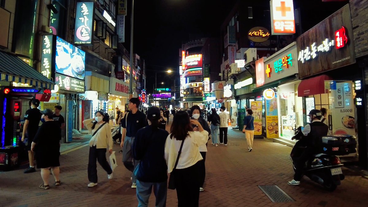 4K_KOREA's tweet photo. 4K KOREA,Online #Korea🇰🇷#Travel/#Trip/Tour
🔘from #Insadong to #Daehakro(Hyehwa)
🔘仁寺洞から大学路(恵化)まで
https://t.co/wFP7uBuZqW
#seoul #韓国旅行 #ソウル旅行 #ソウル #韩国 #渡韓ごっこ #韓国っぽ #Seúl #Corea #hyehwadong #仁寺洞 #インサドン #大学路 #テハンノ #恵化 #へファ https://t.co/G6d8VKa7Xh
