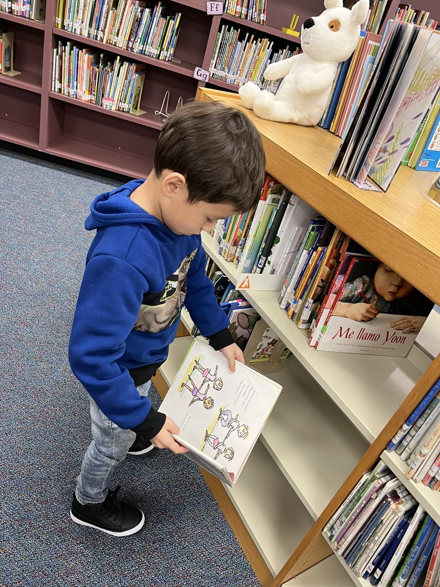 TigersLMCAldine's tweet photo. Book Checkout: Week 1!! Our Roaring Readers are excited about finding their Just Right Book!!! #AldineLibraries #Kidslit #BookCheckOut #AldineConnected @Thompson_Aldine @aldinelibraries https://t.co/4EO7DPDrEh