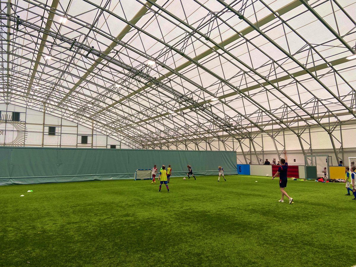 #PARTICIPATION| Great to meet such enthusiastic kids and coaches playing ⚽️ in such a beautiful venue last night at The Circuit with <a href="/meadow_youth/">Irvine Meadow Youth</a> 💙⚽️ Great night working with the coaches at the 2013’s ⚽️🥅 looking forward to meeting all teams in the near future <a href="/ScotFASouthWest/">South West Region</a>
