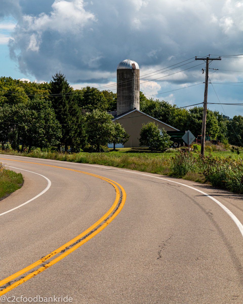 c2cfoodbankride's tweet photo. #gcaggie road shots from Northern ON and the QC Laurentian mountains…

#c2cfoodbankride #supportyourlocalproducer #supportyourlocalfoodbank #thisisour🇨🇦 https://t.co/Fjb8nUpAWm