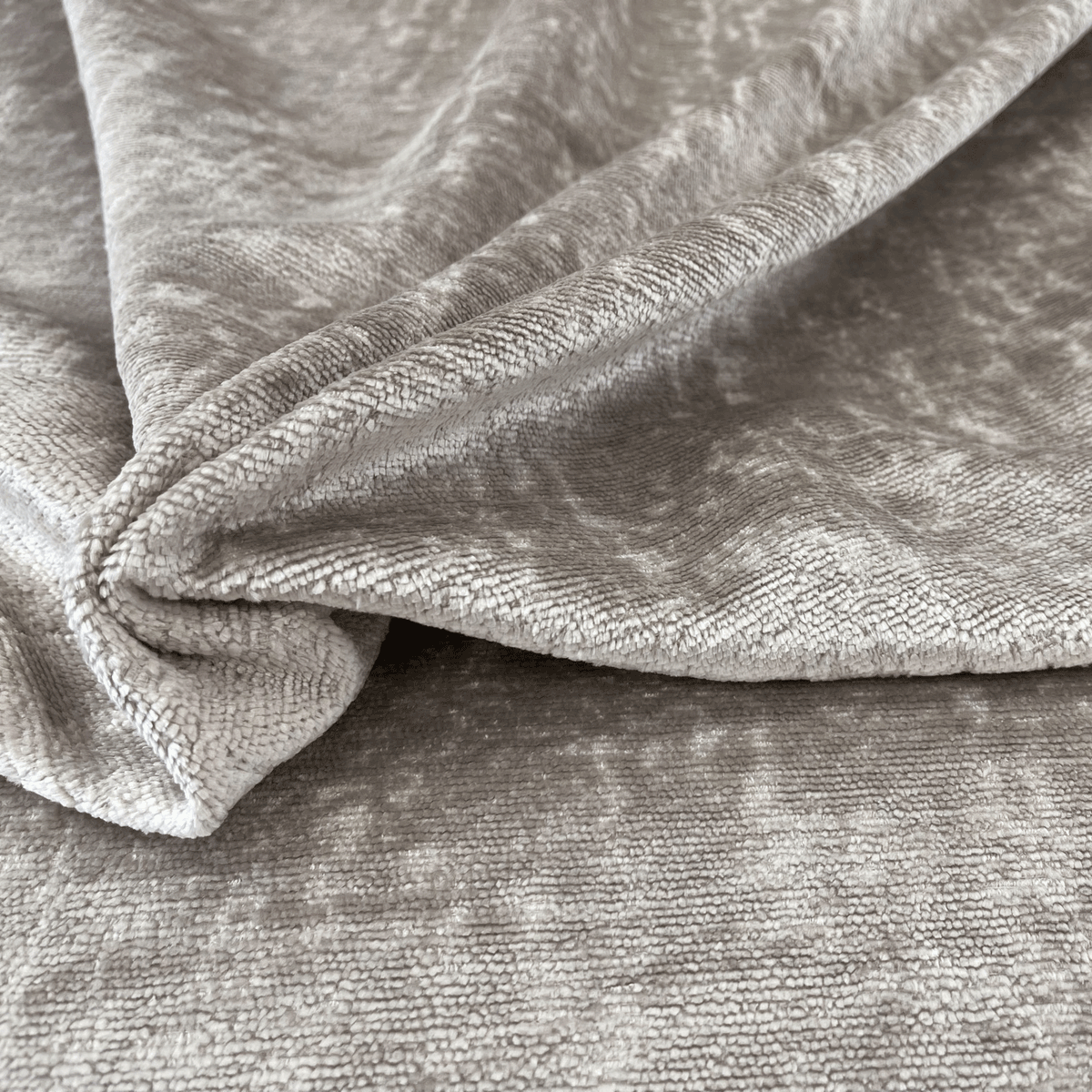 mobusfabrics's tweet photo. The texture of our Castello range soaks in colour, giving it a soft, elegant appearance. Perfect upholstered on a glamorous accent chair or a large cushioned sofa, Castello is a beautiful fabric. 

https://t.co/3S55FqXAco 

#upholsteryfabric #furnituredesign #fabricdesign https://t.co/Zah0L9N5gV
