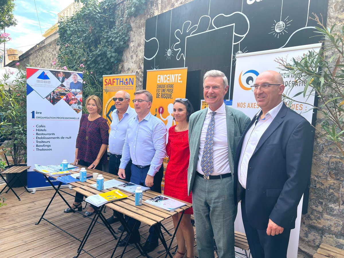 BrasseursFrance's tweet photo. Brasseurs de France @Prev_Moderation, aux cotés du #Safthon avec @UMIH_France pour sensibiliser sur les risques réels d’une consommation d’alcool lors de la grossesse. https://t.co/JiZFypkXKx