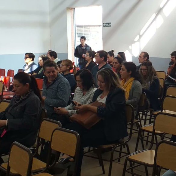 epet34's tweet photo. Hoy fuimos anfitriones del curso brindado por la Subsecretaría de Educación Técnica: "Aportes para la educación socioemocional en la escuela técnica".

#capacitacióndocente
#educaciontécnicapública
#educacióntécnicadecalidad #EducaciónMisiones #SomosTécnicaMisiones #SomosTécnica https://t.co/Sh9GWkDDTZ