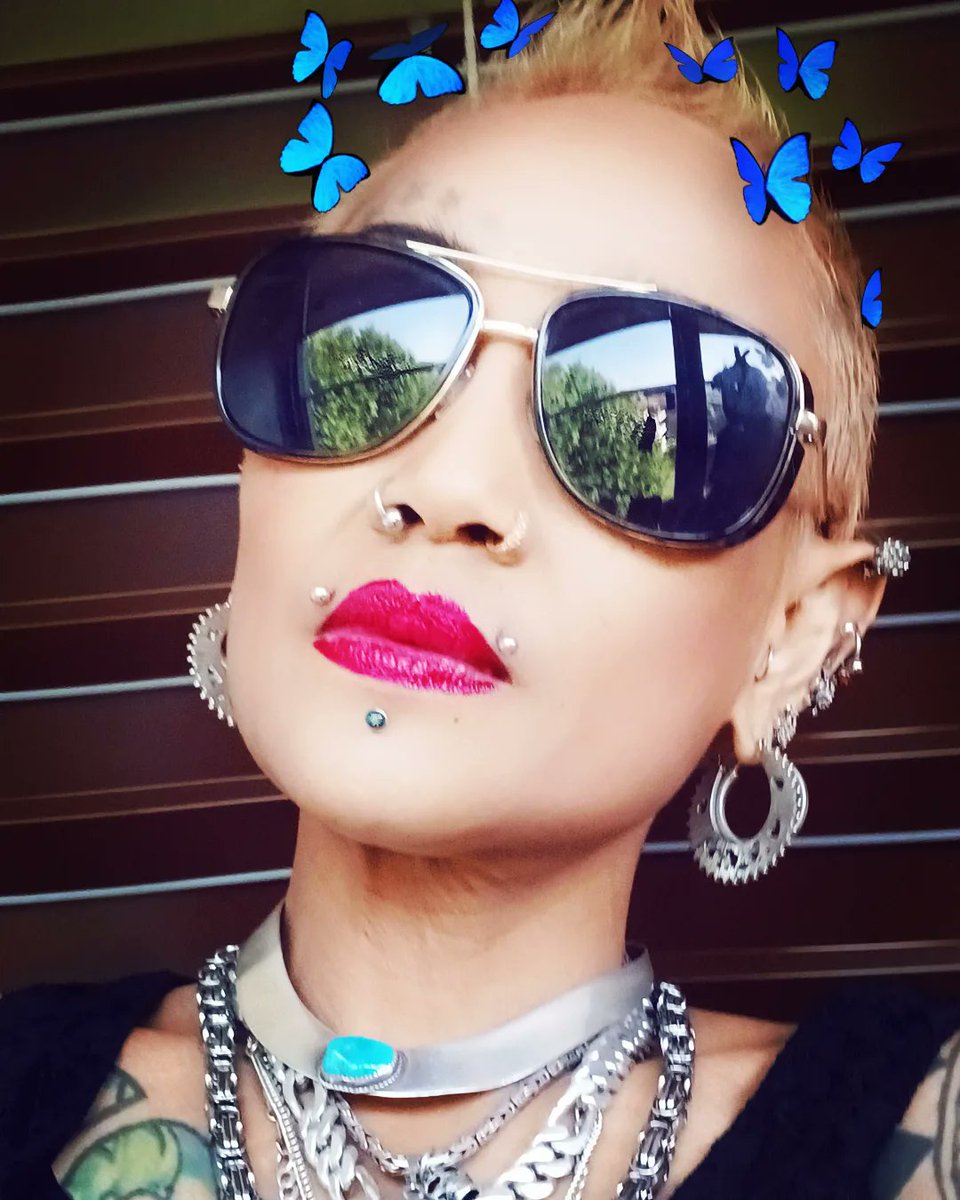 SmoketownTemple's tweet photo. #ShoppingQueen
#AtomicBlaze
#Dominatrix #Master
#bdsm
#enfluencer
#NudeModel
#Dancer
#Blessed
#HSHL888
#Cannabis
#CannabisMistress
#Stoner
#CannabisAdvocate
#Model
#Singer
#Actress https://t.co/1RF8rABD7y