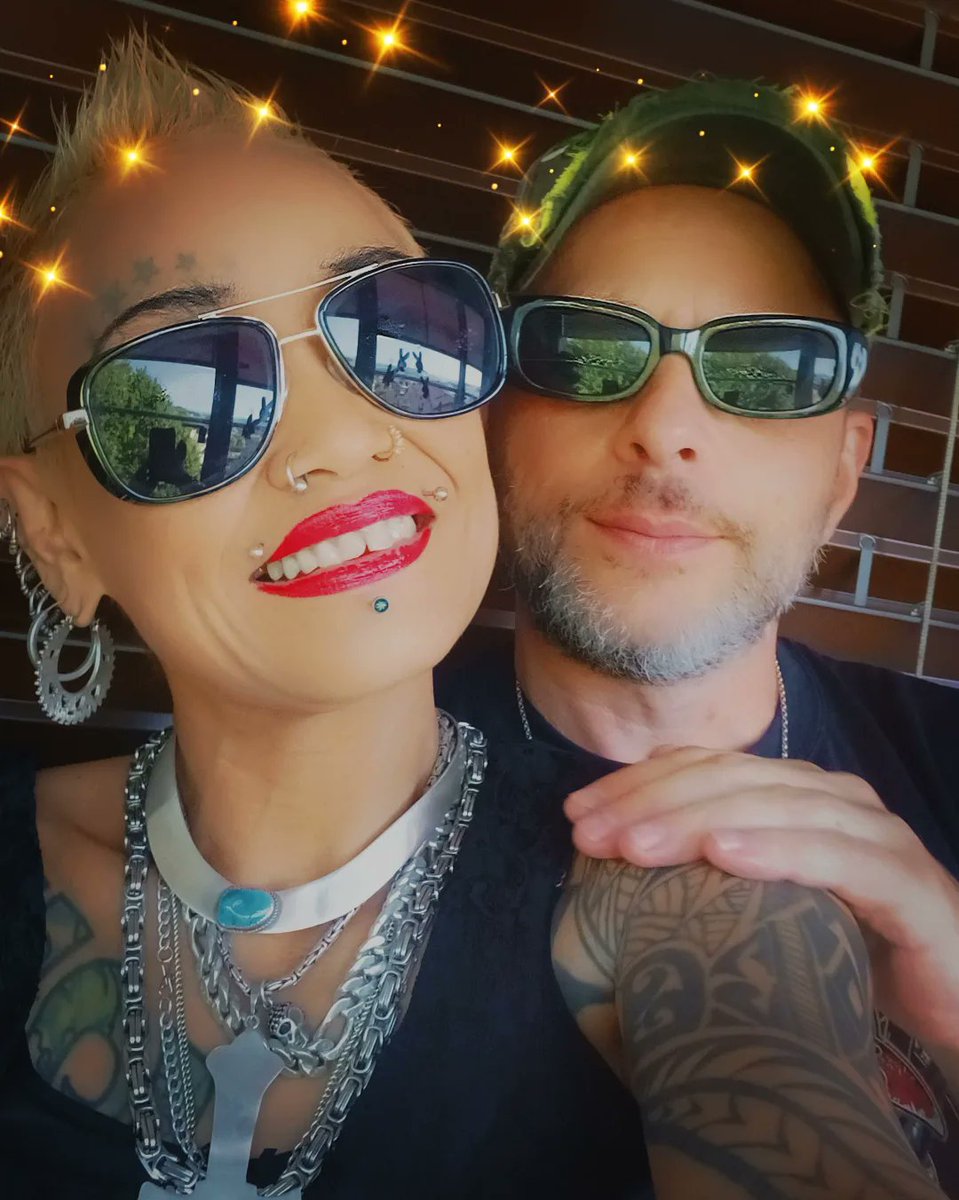 SmoketownTemple's tweet photo. #ShoppingQueen
#AtomicBlaze
#Dominatrix #Master
#bdsm
#enfluencer
#NudeModel
#Dancer
#Blessed
#HSHL888
#Cannabis
#CannabisMistress
#Stoner
#CannabisAdvocate
#Model
#Singer
#Actress https://t.co/b2HfImZtOS