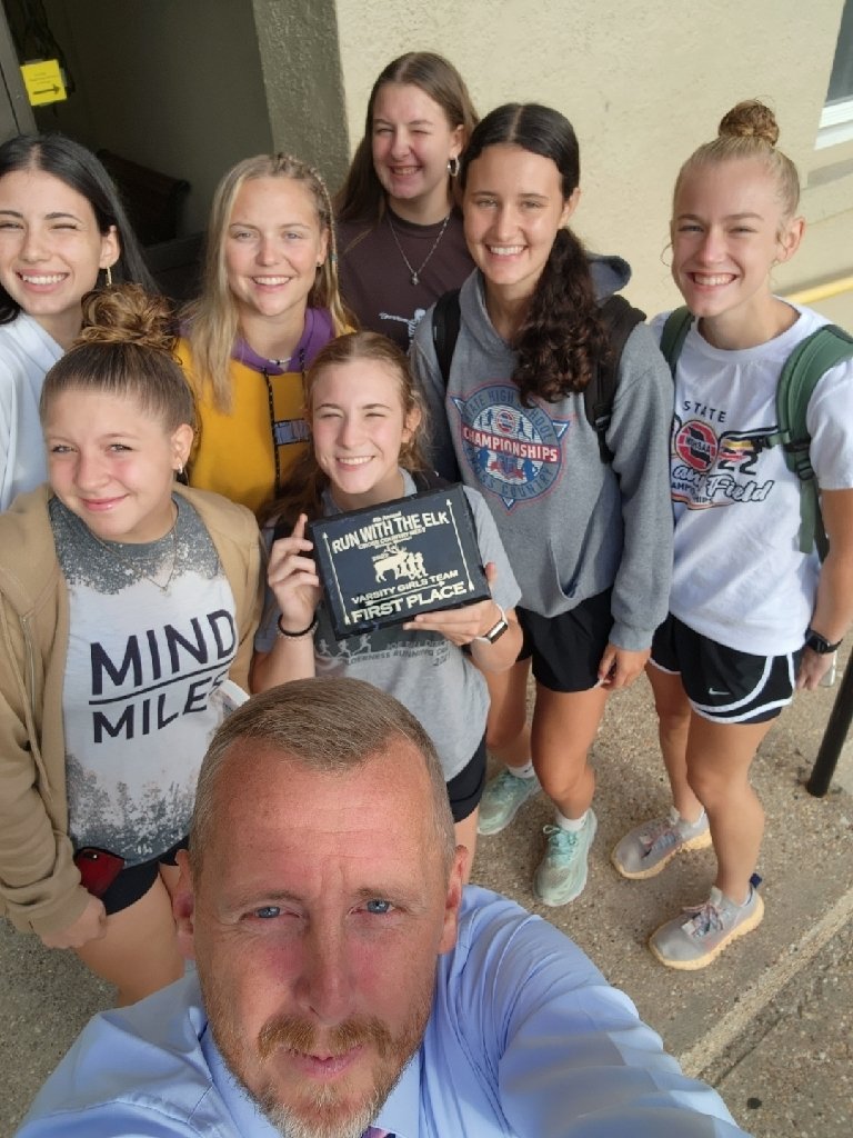 My favorite Cross Country tradition:  the morning after trophy presentation! Clean sweep at The 4th Annual Run With The Elk CC Meet! Congratulations to all our runners and coaches. #bulldogseveryday