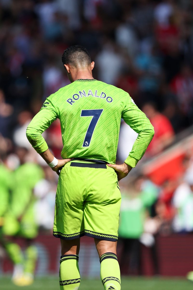 SandyTheBosss's tweet photo. Dear God @Cristiano
Till date you've made three mistakes
1. @theirishayk 
2. Not joining at @ManCity 
3. Staying this year at @ManUtd 

No issues. Love you G O A T. It's hurts but it's ok. 
Come back stronger and show them ( who didn't respect you) who you are actually. Siiiuuuu https://t.co/t0T6LrFVSX
