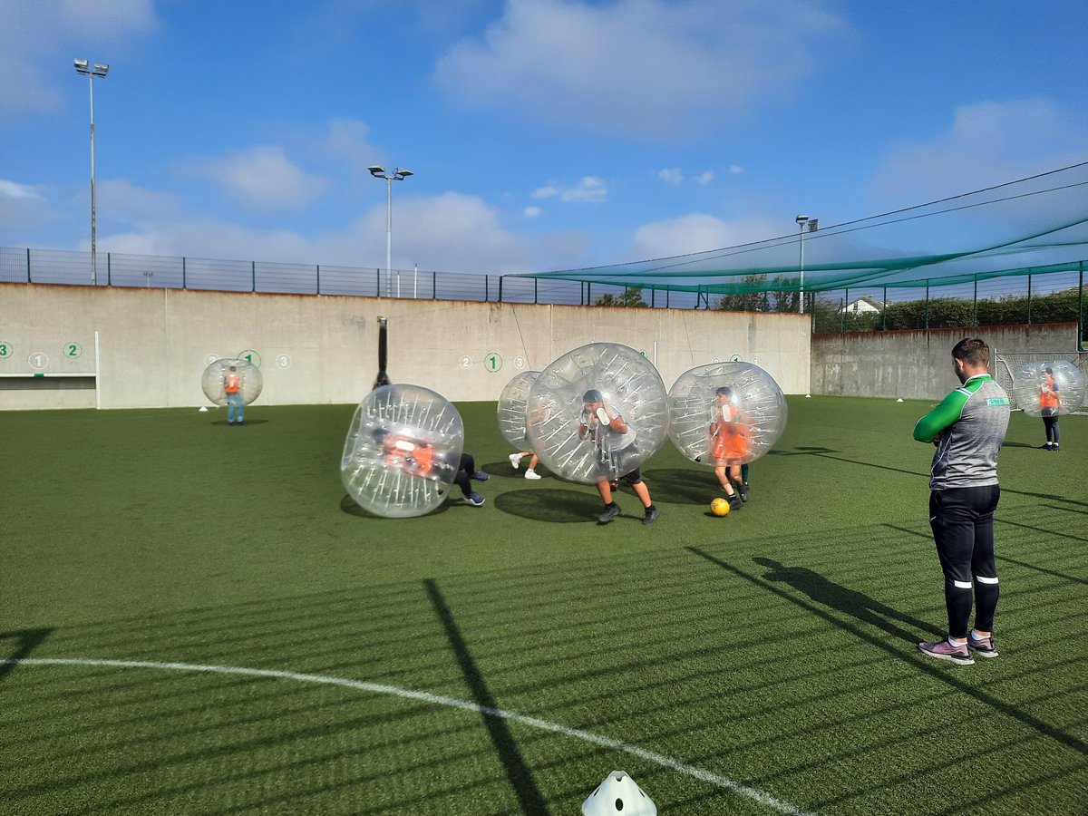 MsJCoyne's tweet photo. 1C and 1D Bonding Day at Astrobay. Great fun! 😁 @c_fergus1 @ClaregalwayColl https://t.co/TCXbtIZ8nY