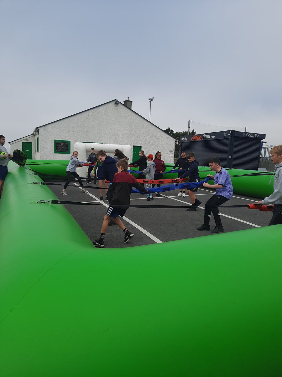 MsJCoyne's tweet photo. 1C and 1D Bonding Day at Astrobay. Great fun! 😁 @c_fergus1 @ClaregalwayColl https://t.co/TCXbtIZ8nY