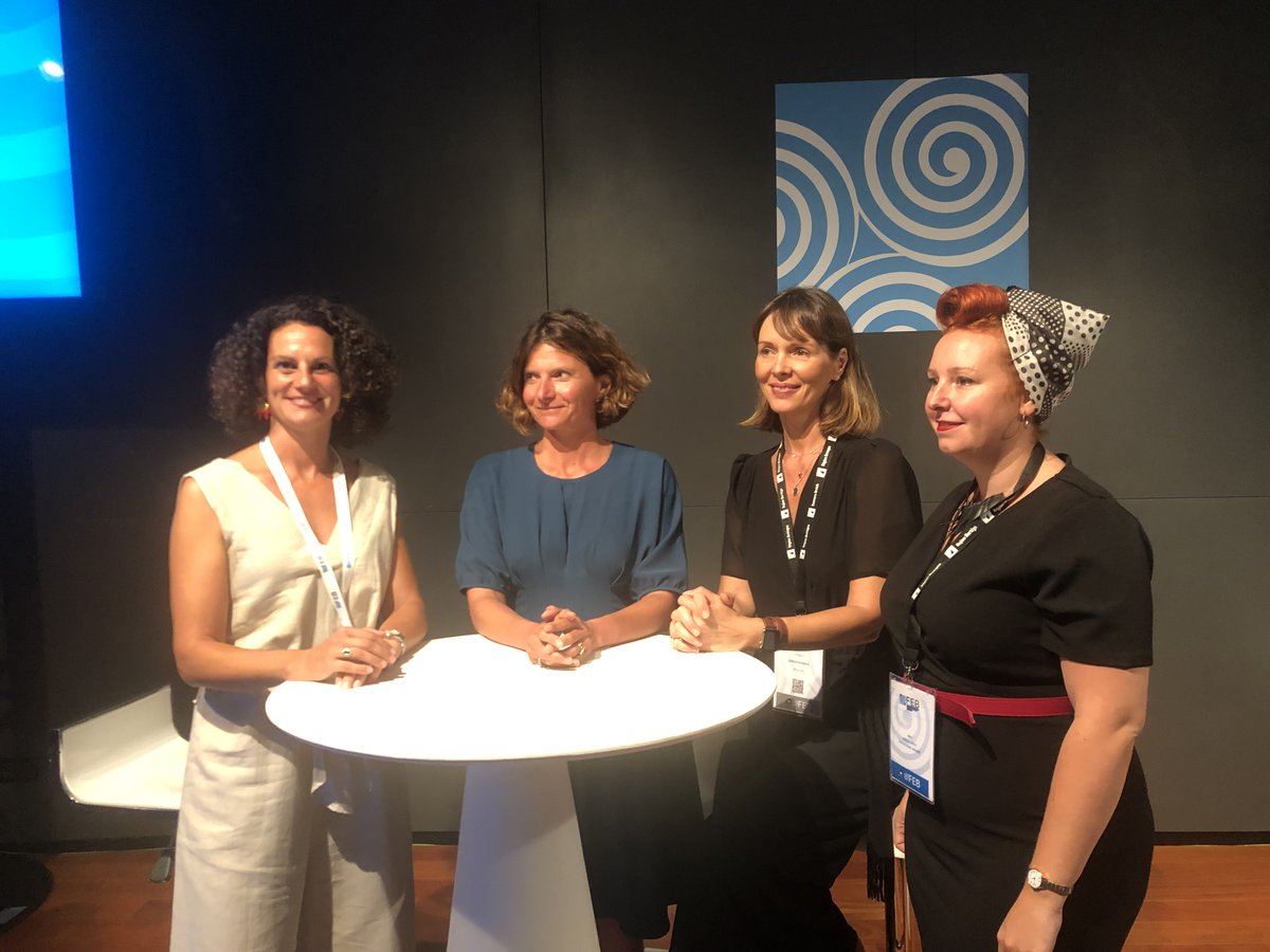 Table ronde : 5 idées pour favoriser l'égalité femmes-hommes dans les entreprises avec Hélène Bernicot DG <a href="/cmarkea/">Crédit Mutuel Arkéa</a>,
<a href="/Emaneru/">Elena Mañeru</a> présidente <a href="/M180formation/">M180 Formation</a> &amp; <a href="/FemmesBretagne/">Femmes de Bretagne</a>, Christine Lozachmeur présidente #medef29 et Marine Bruneau @LUCE_Conseil #FEB2022 #egalitéfemmehomme