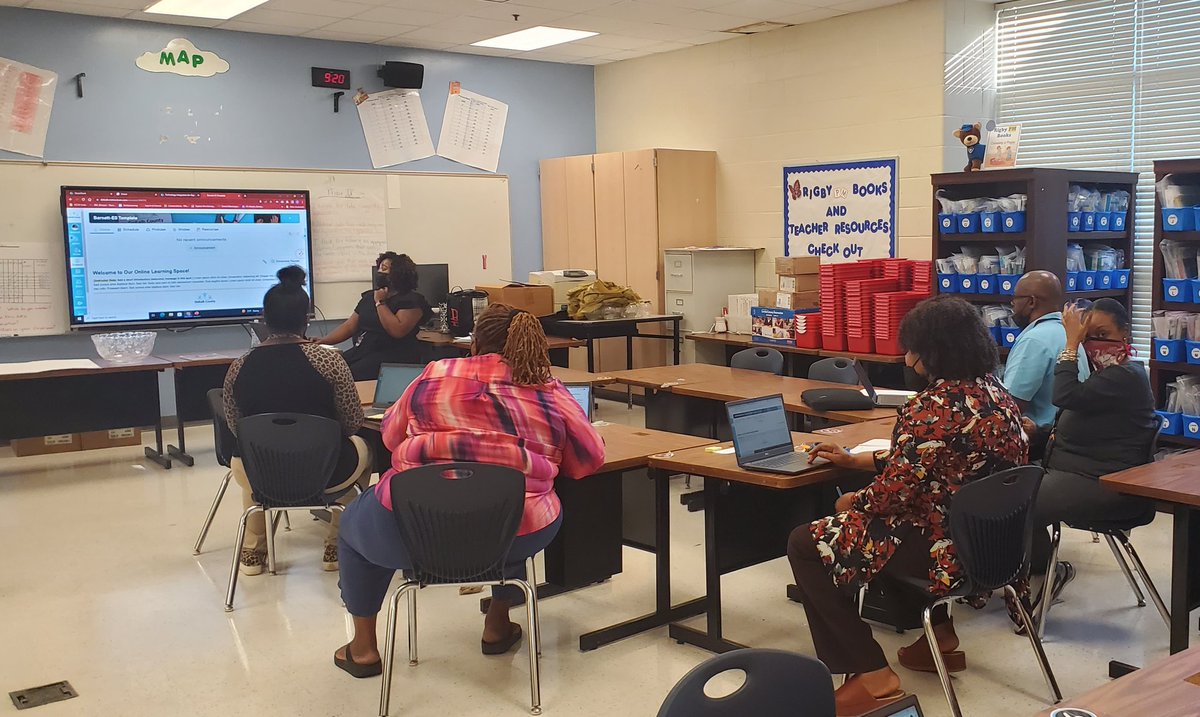 DeKalb Schools IT (@dekalbschoolsit) on Twitter photo We're getting connected to <a href="/Canvas_by_Inst/">Canvas by Instructure</a> at <a href="/DeKalbSchools/">DeKalb Schools, GA</a> #OakviewES! Have you published your courses? Great job,<a href="/ITSAshley_NTech/">Ashley Barnett, Ed.S</a>. We're getting connected to <a href="/Canvas_by_Inst/">Canvas by Instructure</a> at <a href="/DeKalbSchools/">DeKalb Schools, GA</a> #OakviewES! Have you published your courses? Great job,<a href="/ITSAshley_NTech/">Ashley Barnett, Ed.S</a>.
