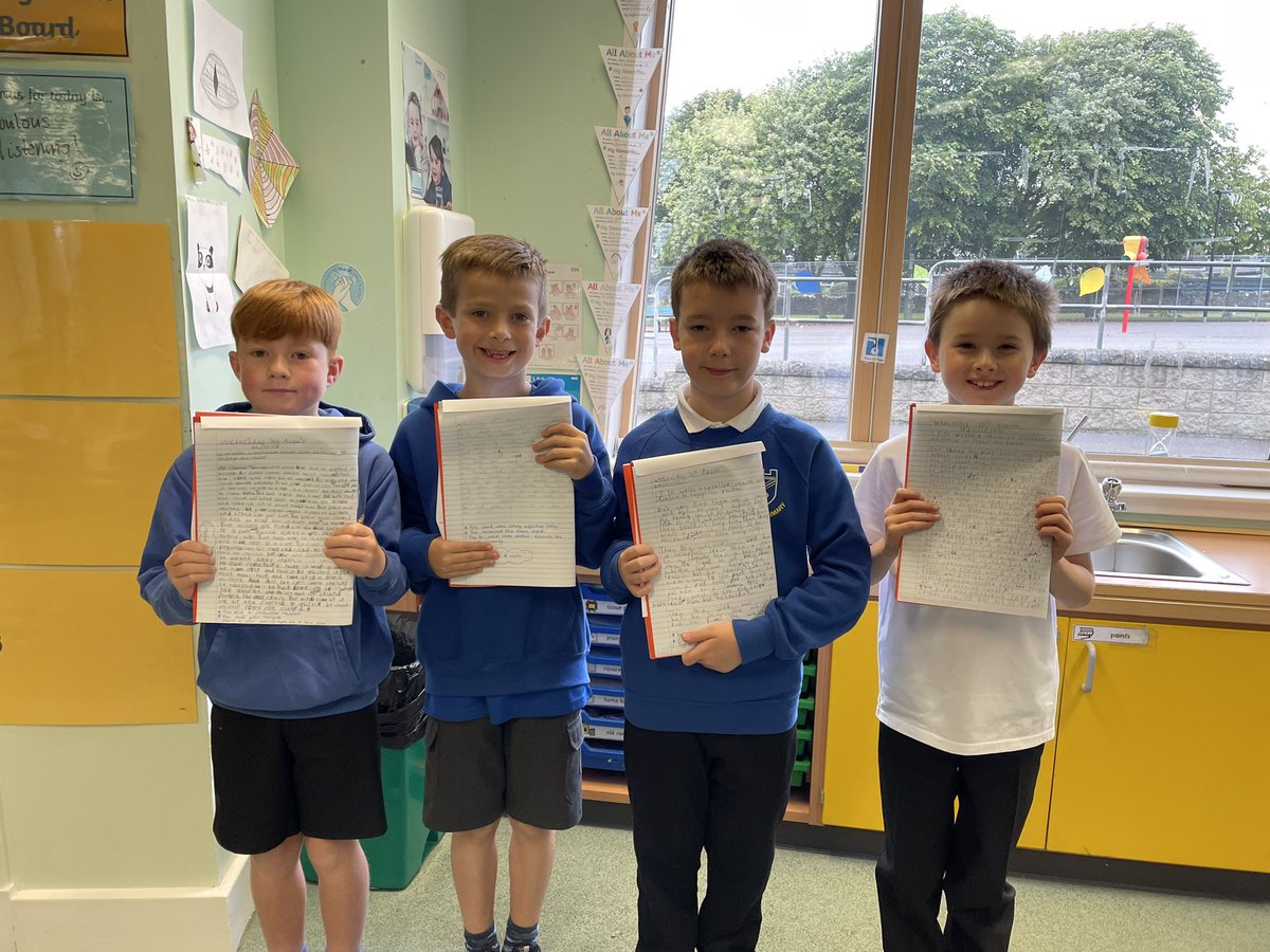 DeanburnPS_P7A's tweet photo. Here are our โญ๏ธ writers for this week! #VCOP #Literacy #ExtendedWriting #NarrativeRecount #DescriptiveLanguage ๐ https://t.co/XwyX88xkkd