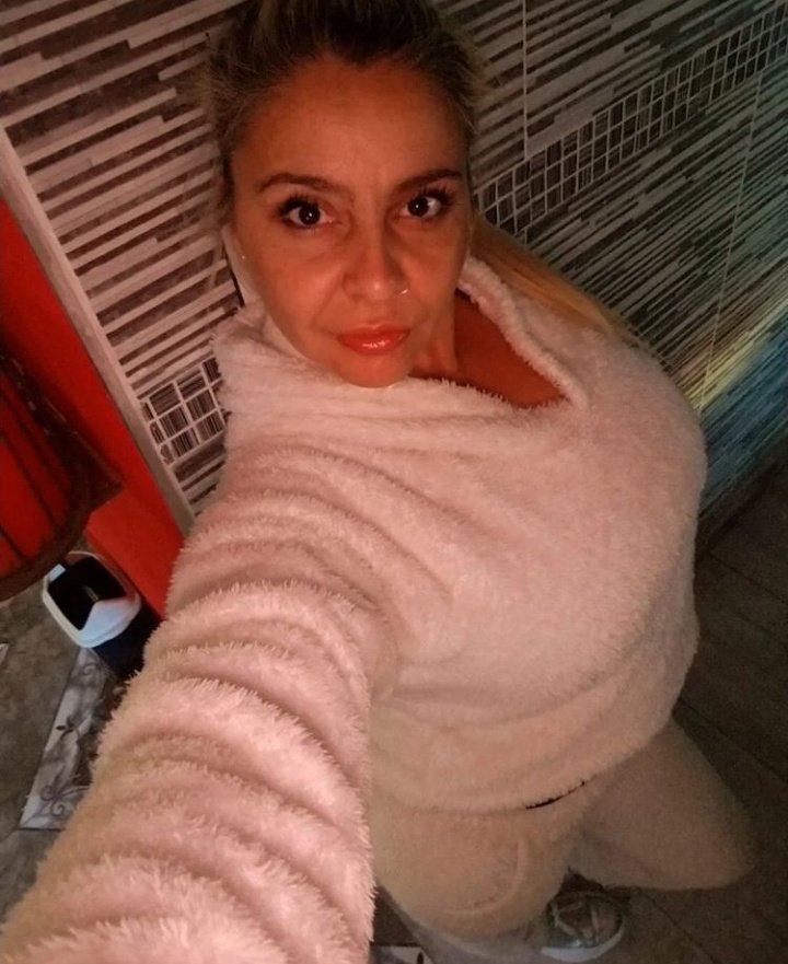 Laura tweet media