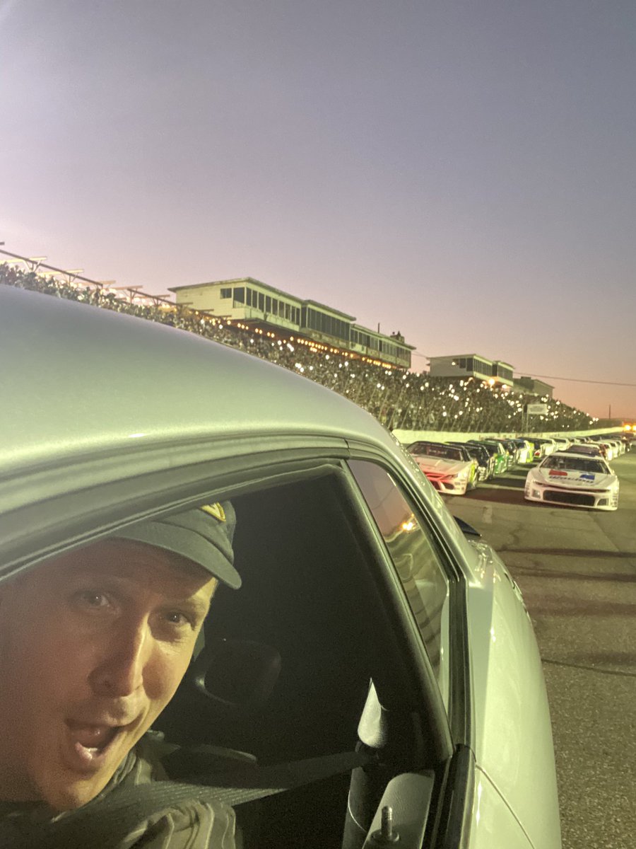 USAquarium's tweet image. Unlocked a whole new level of redneckery last night at @NWBSpeedway. Big thanks to @raceXR and @RTRevival for having me out for an incredible night under the lights of North Wilkesboro!!! 🏁🏁🏁