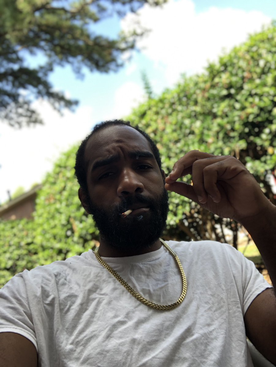 GunSmoke_96V's tweet photo. New Month Same Grind Get Aktive!
#ValidGang #PoundsAndQuarters https://t.co/Tt0fdjkZ67