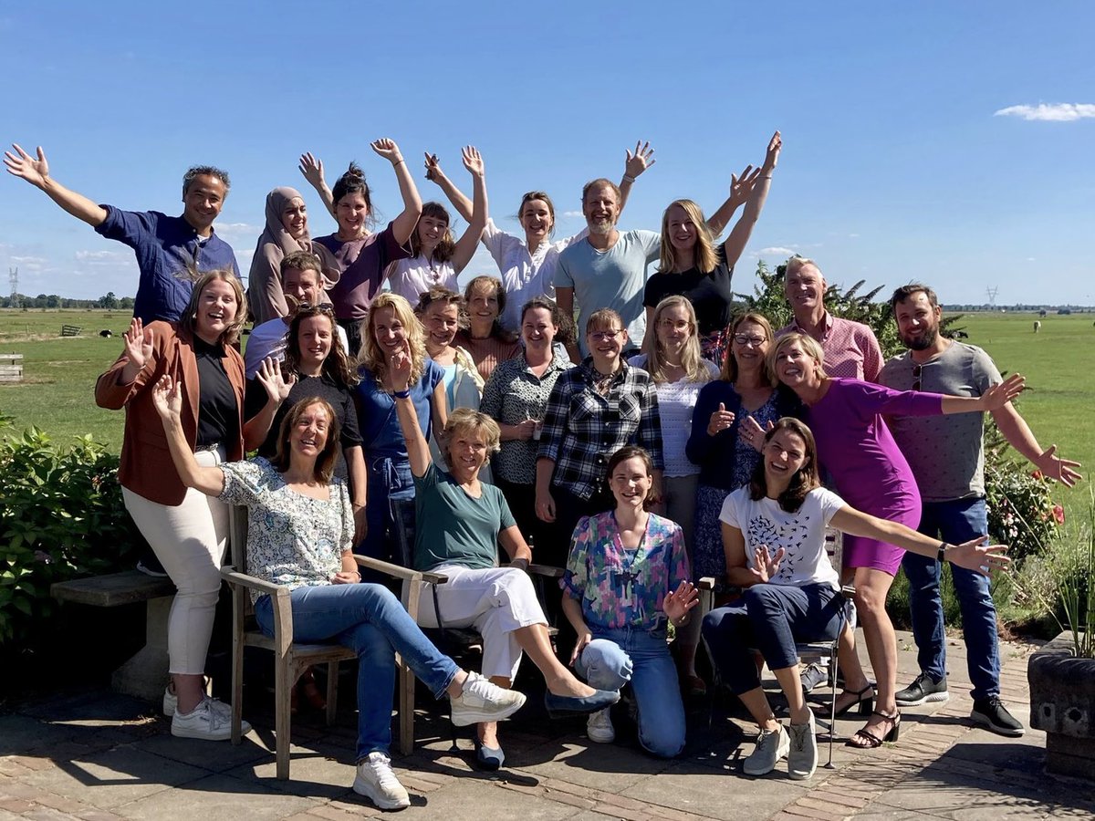 ⭐️ Teamdag docenten opleiding ⭐️ Met een groot deel vh #ergotherapie team vandaag bij elkaar om oa terug te blikken op het WFOT congres en vooruit te blikken op het nieuwe schooljaar. We hebben zin in 22-23! #hva #startstudiejaar