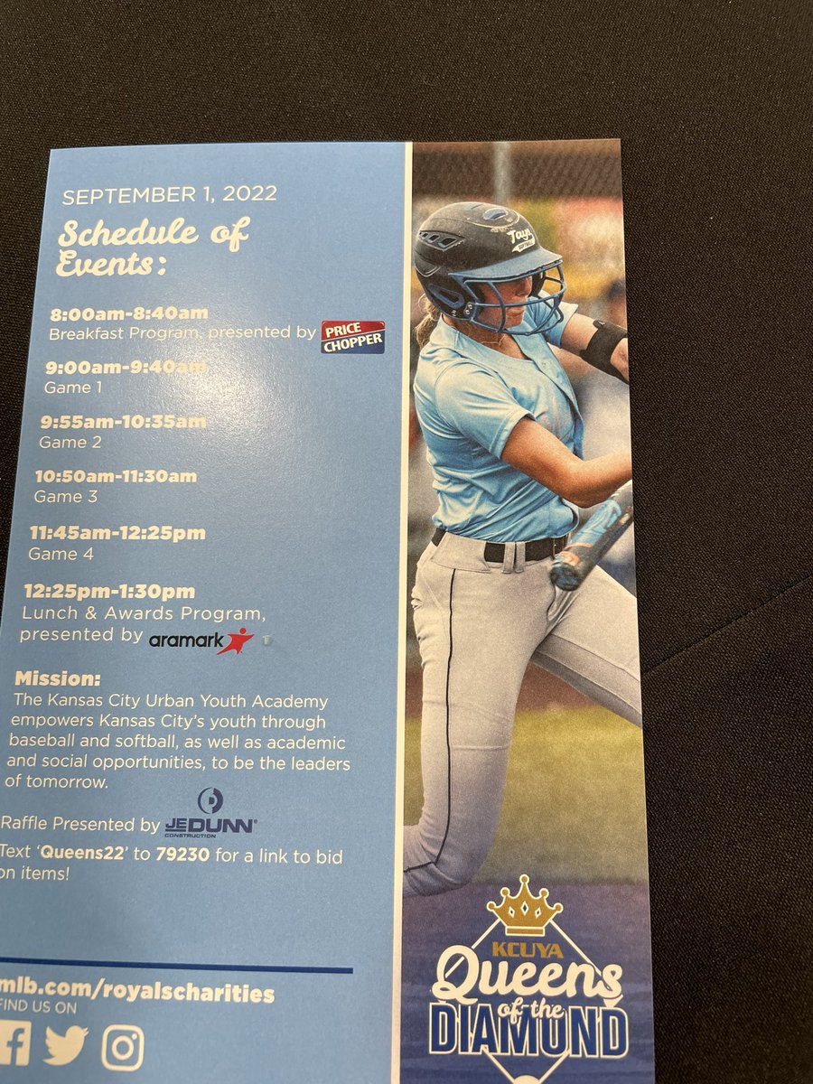 Former <a href="/JaysSoftball/">Jays Softball</a> IF Mara Cramer rocking the program for the Queens of the Diamond event at the Urban Youth Academy today!