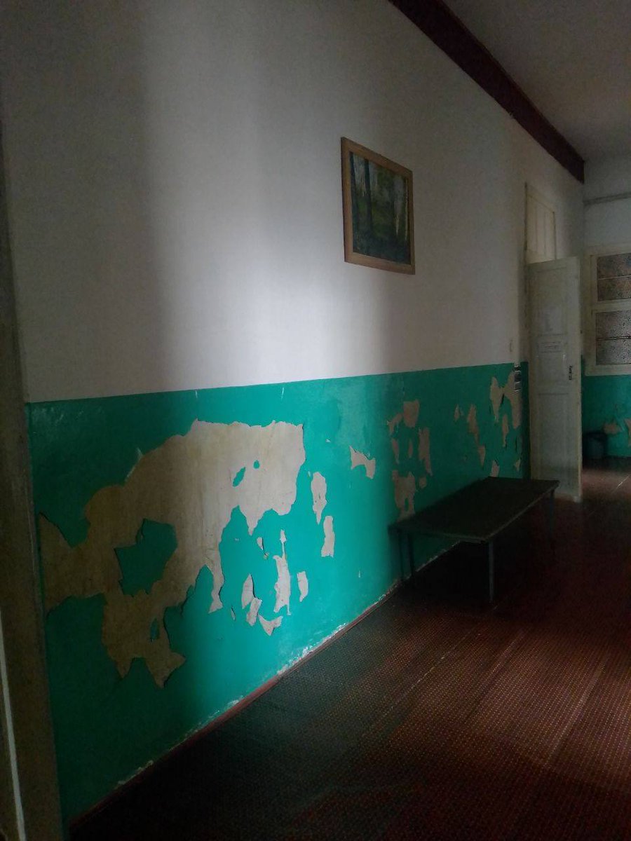 Esto no son imágenes de una peli de terror, es un hospital en el pueblo ruso 🇷🇺 Karai-Saltykovo. Antes de exportar su m****a de "Mundo Ruso" podían mejorar su maldita casa...