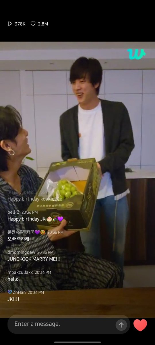kktmbb's tweet photo. OMG !!!! พริจิ้นนนนนนนน
#HappyJungkookDay https://t.co/Op3eSb1PCj