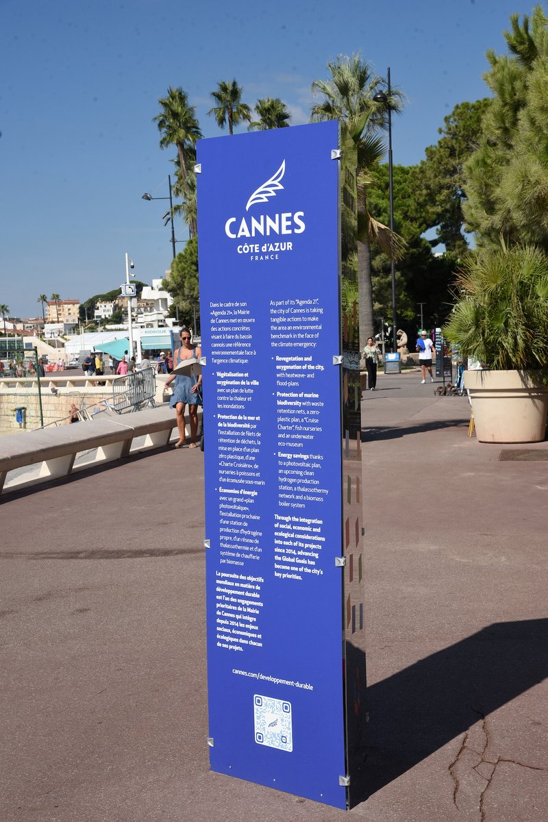 Cannes_France's tweet photo. "Project EveryOne" : #Cannes sélectionnée avec New-York, Londres, Bristol, Bogota et Freetown, pour ses actions innovantes et concrètes face à l’urgence climatique.
🚩11 totems sur la Croisette présentent les 17 global goals adoptés par l’Organisation des Nations Unies (ONU). https://t.co/2z9COiMYAA