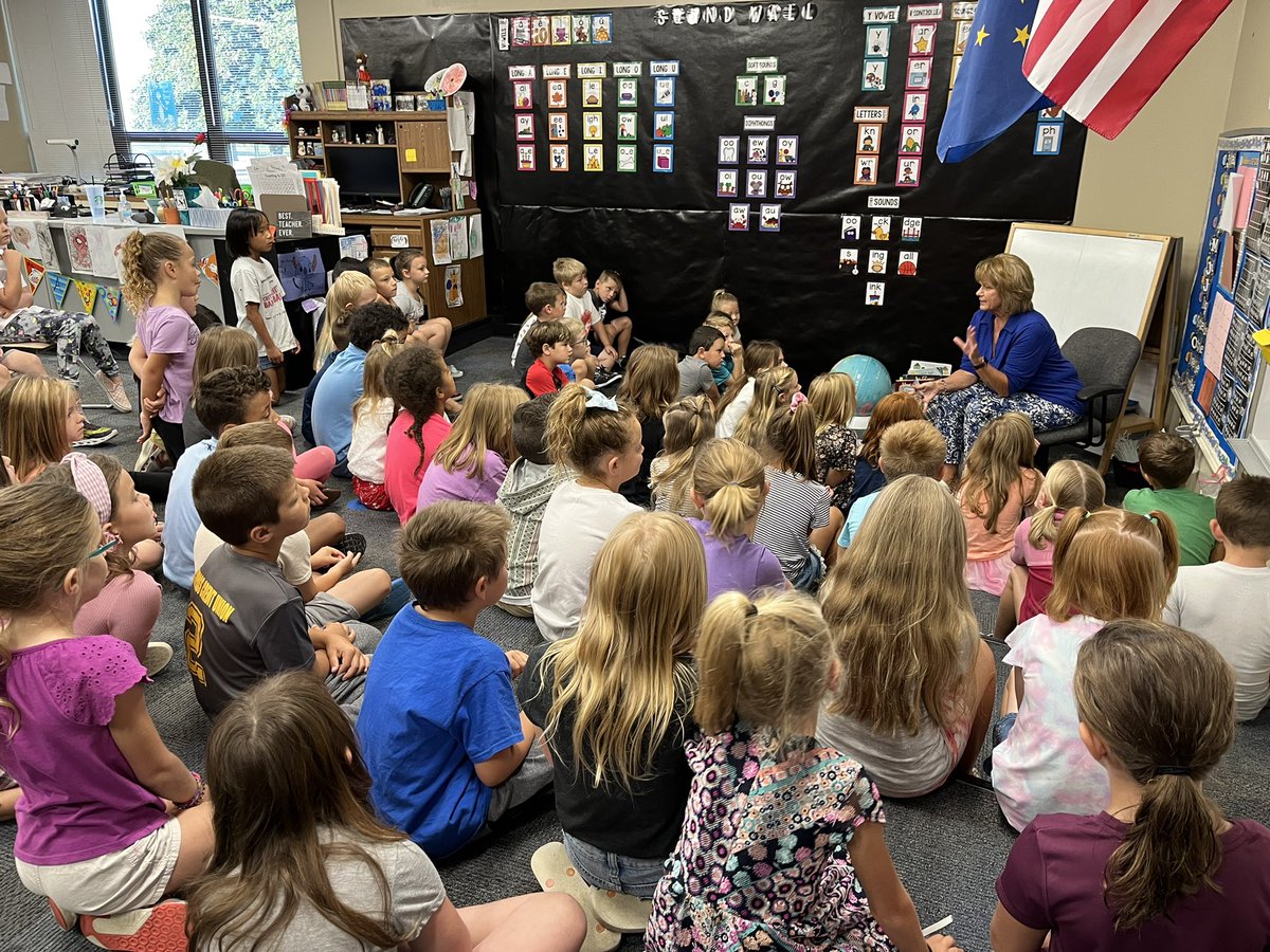 kparker83076524's tweet photo. All of first grade had a very special guest today! Paulette Hoover is a local author and former teacher. Thank you so much for visiting us today! @MatthewMillerpe @melissagoad3107 #tce #fearlessfirstgraders https://t.co/S2YhkqLKue